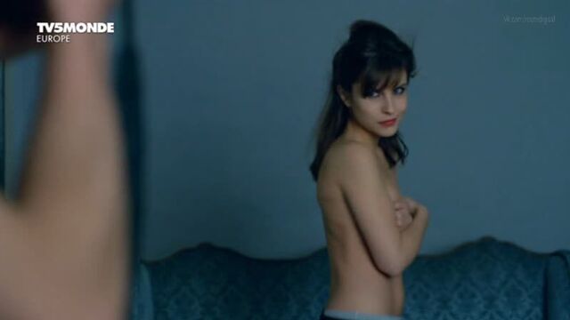 Flore Bonaventura, Marie Coulonjou Nude - La source s01e02-03 (2013) HD 720p Watch Online