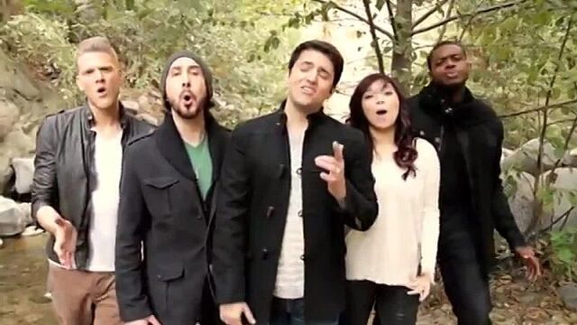 Пентатоникс. Pentatonix - Carol of the Bells воодушевляющая музыка поднимающая настроение и улучшающая самочувствие. музыка без музыкальных инструментов.