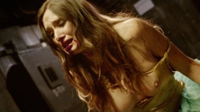 Sara Malakul Lane, Kelly McCart Nude - Halloween Pussy Trap Kill Kill (US 2017) 1080p WEB