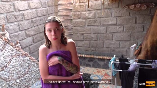 MihaNika69 (PornHub / A Naive Tourist-girl was Tricked, Fucked and Robbed! - POV 4K) [2020, Russian, POV, Public, 1080p]