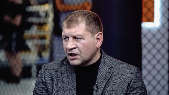 Емельяненко про Тактарова: М*дак, старый дед!