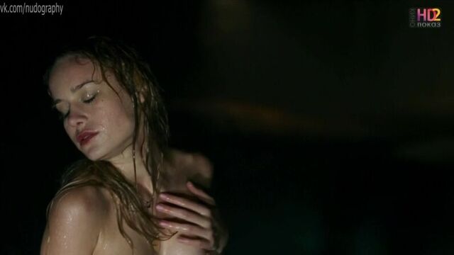 Мокрая голая Бри Ларсон (Brie Larson) - Таннер Холл (Tanner Hall, 2009, Франческа Грегорини, Татьяна фон Фюрстенберг) 1080i
