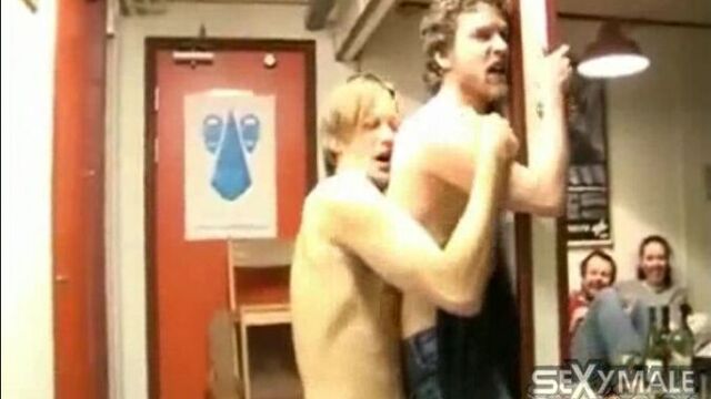 Alexander Skarsgard Licks A Guy On Overthumbs_1