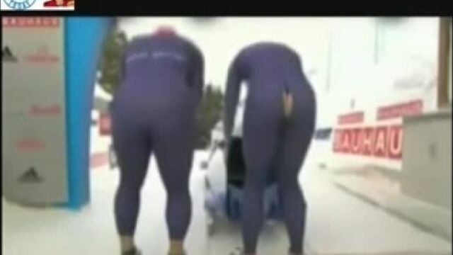 Gillian_Cooke_Female_UK_Bobsleigh_Team_Splits_Her_Spandex_Live_On_TV