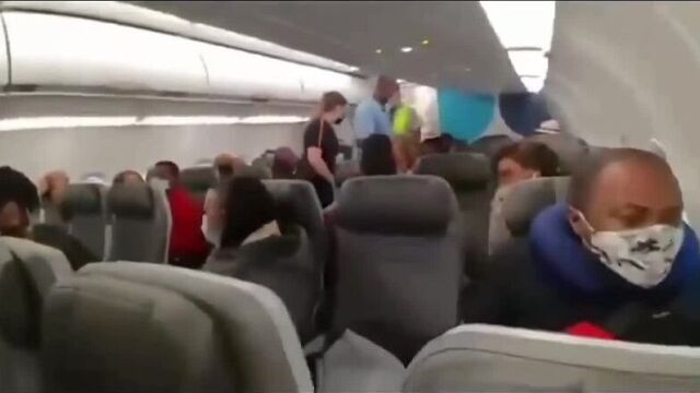Burger King guy/get that nigga bitch off the plane