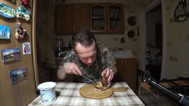 [ДНЕВНИК ЕВРЕЯ] Бомж бургер за 39 руб Макдоналдс ответил Тимати