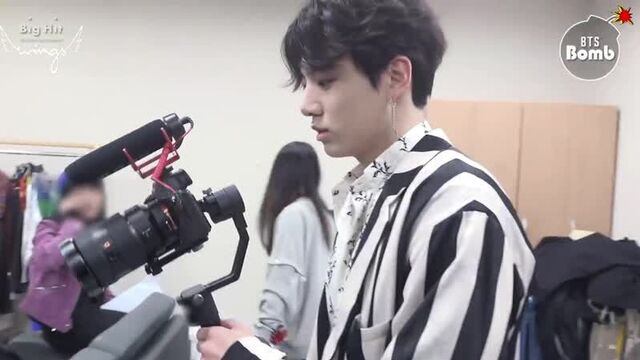 [RUS SUB] [РУС САБ] [BANGTAN BOMB] JK is trying new filming stuff - BTS (방탄소년단)