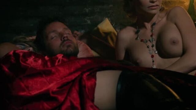 Christian Pitre, Mindy Robinson Nude - Bounty Killer (2013) 1080p Watch Online / Минди Робинсон, Кристиан Питре - Наемный убийца