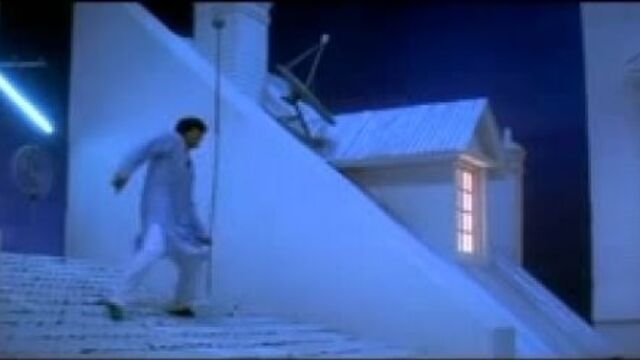 песня Mausam Hai Bada Qatil из фильма Комедия ошибок / Chup chup ke - Шахид Капур и Карина Капур,Неха Дхупия