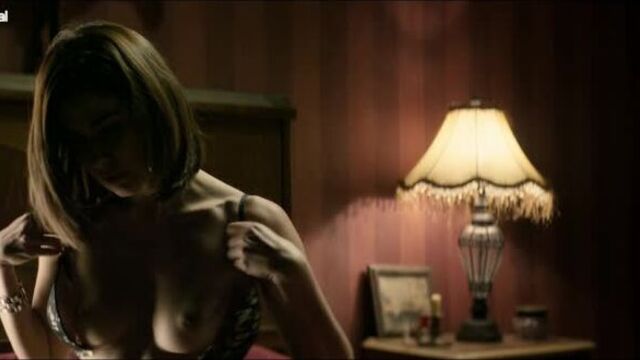 Nesrin Cavadzade Nude - The Uncovering (El desentierro, ES-2018) HD 1080p BlyRay Watch Online / Несрин Джавадзаде - Раскрытие