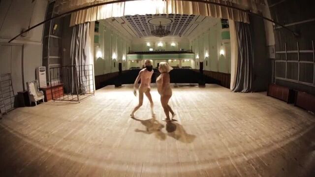 Боня и Кузьмич - Elastic Heart (Sia Cover) (Official Video PARODY)