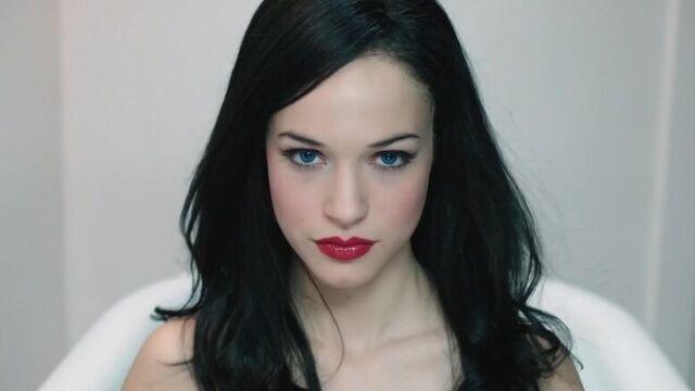 Алексис Нэп - Ритуал / Alexis Knapp - The Dorm ( 2014 )