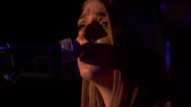 Ася Желнова - Прямо в сердце ("Manhattan" live)