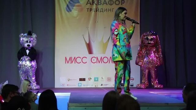 Куклы Цезаря на подтанцовке у Оксаны Почепа (Акула)