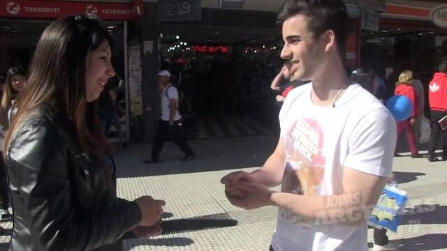 Kick Or Kiss prank (ballbusting)