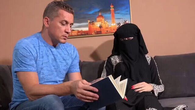 ПОРНО -; ЕЙ 25 -; ЖЕНА ПОКАЗЫВАЕТ СВОИ УМЕНИЯ НО НЕ ПОКАЗЫВАЕТ ЛИЦА -; porn sex muslim -; Viks Angel