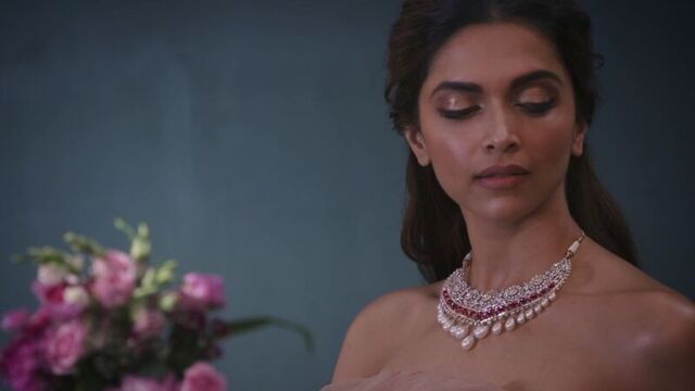 Дипика Падуконе. Реклама ювелирных украшений «Tanishq - Jewels of Royalty».
