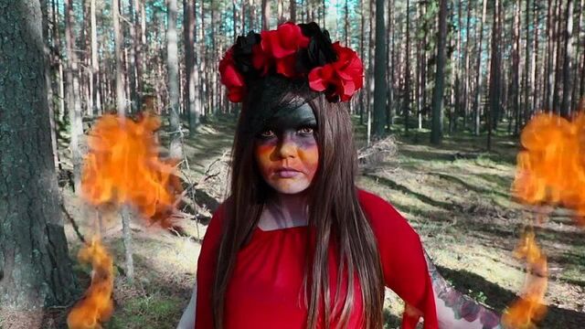 [Елена Райтман] БЕГИ ИЗ ПРОКЛЯТОЙ ДЕРЕВНИ | чудом выжила