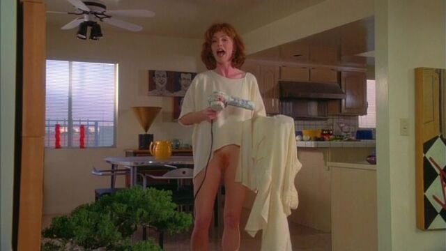 Julianne Moore Nude - Short Cuts (1993)