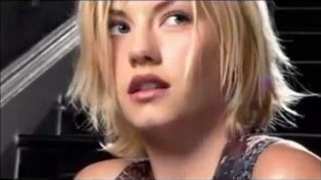 Elisha Cuthbert (Beautiful Faces)