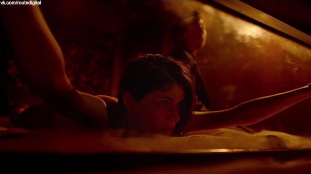 Alexandra Daddario Nude - Lost Girls and Love Hotels (2020) HD 1080p Web Watch Online / Александра Даддарио - Все оттенки Токио