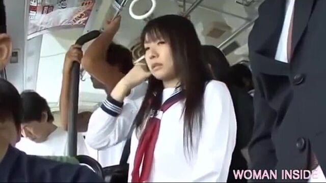 Japon Liseli Kıza Otobüste Taciz canlidizifilmizle.com