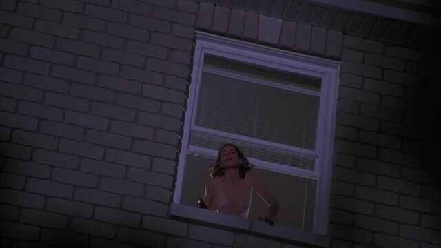 Аманда Пит (Amanda Peet nude scenes in "The Whole Nine Yards" 2000)