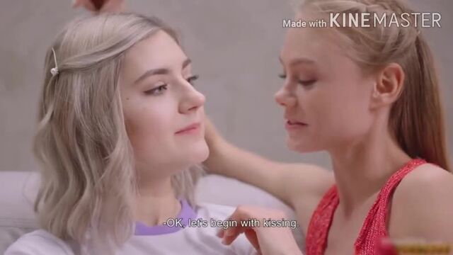 Hot lesbians romance Friend teaching how to start Lesbian teens kissing Lesbians sex [18].CUT.0000-0518