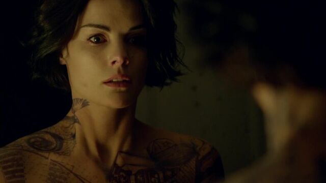 Jaimie Alexander Nude - Blindspot (2015) - s01e01 (1080p)