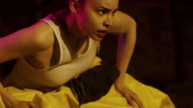 Sofia Carson - Songbird (2020) HD 1080p Nude? Sexy! Watch Online / София Карсон - Птица в клетке. Заражение