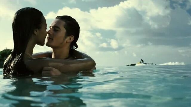 Zoe Saldana Nude (covered) - Haven (2004) 1080p Watch Online / Зои Салдана - Гавань