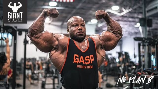 Shaun Clarida Trains Arms
