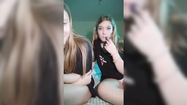 Русские подруги на вебкаме Часть 2