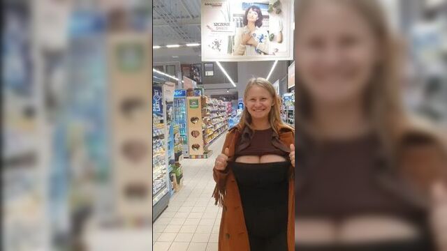 Разделась в тц на спор