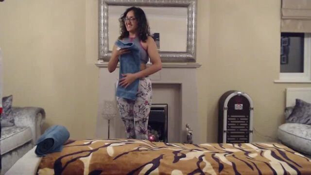 Desi Massage