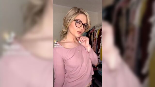 Tiktok NUDE, Lillieinlovex0 (TikTok)