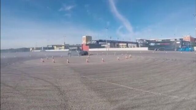 "Testing" the new drift mode on the Ford Focus RS [KB43]