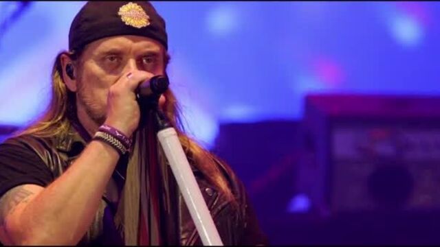 Lynyrd Skynyrd - Simple Man. Last Of The Street Survivors Farewell Tour Lyve!
