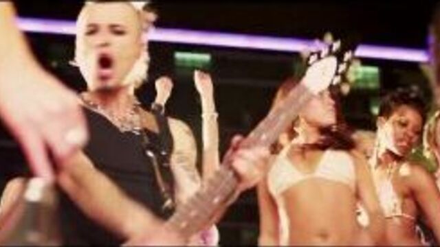 Porn Star Dancing (feat. Zakk Wylde & Chad Kroeger)