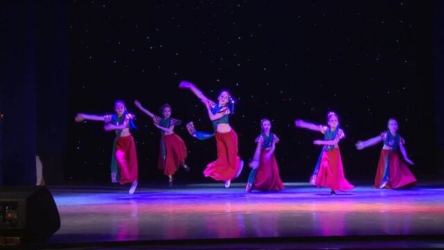 T.S STYLE - INDIAN DANCE