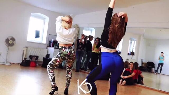 Christina & Vanessa (KC Ladies HH) _ Bachata Ladies Style in Hamburg _ Ephrem J - Una copa
