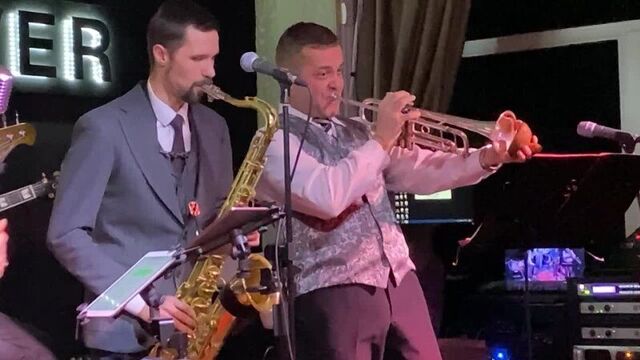 Mr. Five by Five (Ella Mae Morse 1943 cover) - Old Oyster Band.