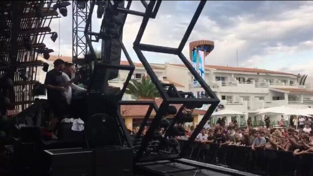 Matisse & Sadko Live Ushuaïa Ibiza - Cardi B - Bodak Yellow (Kashin VIP)