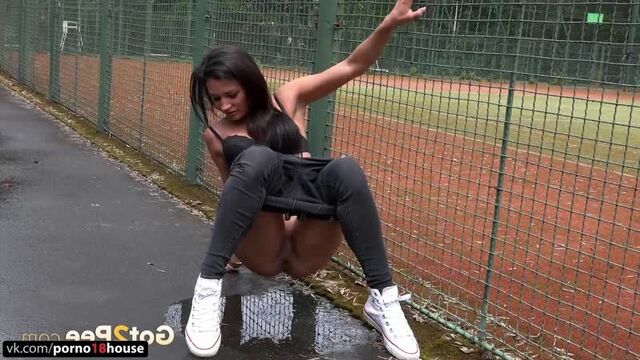Girls pissing scat slave piss farting wc pissing toilet public hidden spy voyeur slut femdom spitting ass [1080]
