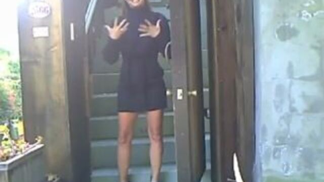 Josie Maran How to Pose Like a Model