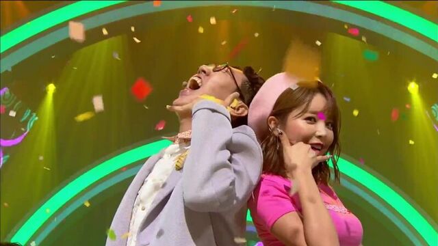 Kim Young Chul - Ring Ring (Feat. Hong Jin Young) @ M! Countdown 170511
