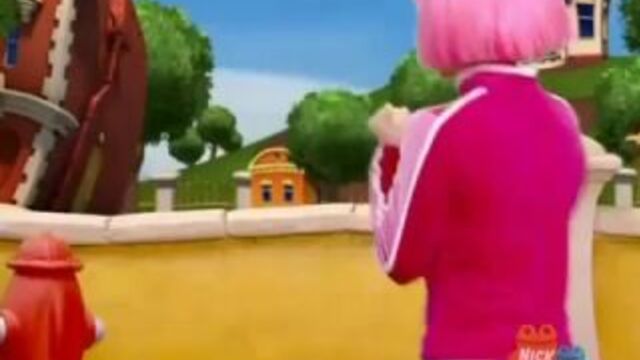 Lazy Town Stephanie Jump (School Scam)