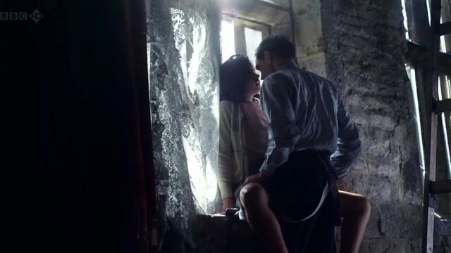 Jenna-Louise Coleman - Room At The Top (2012) (s01e01) (эротическая постельная сцена из фильма знаменитость трахается голая sex
