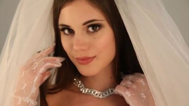 Little Caprice (Markéta Štroblová) - Christmas Wedding (W4B)