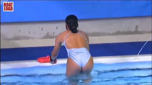Diving Beauty Ingrid De Oliveira #Shorts #Remix